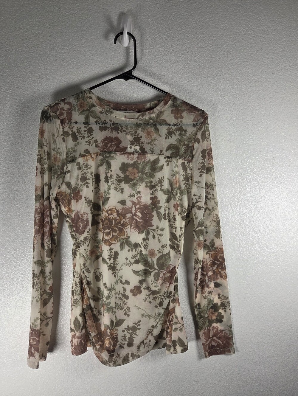 Maurices Women's Size Medium Sheer Floral Mesh Top in Cream, Rose, and Sage